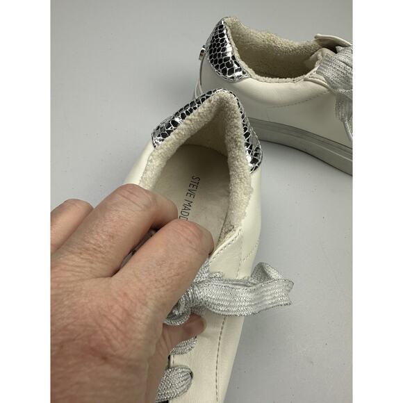 Girls Steve Madden Star Sneakers Size 4 - Picture 4 of 7